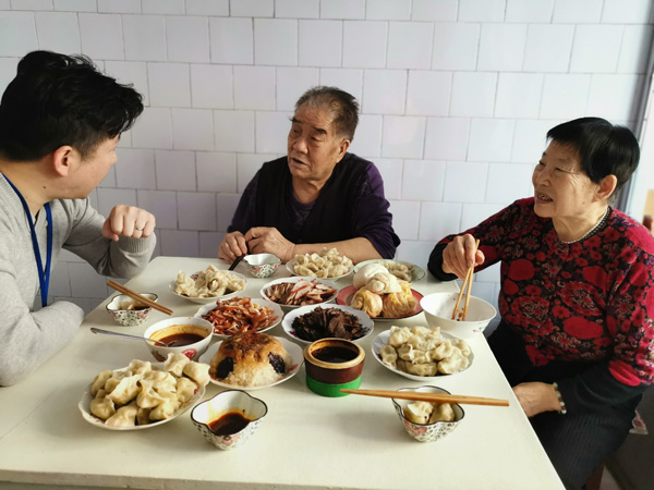 元宵慰問(wèn)送祝福，濃濃關(guān)愛(ài)暖人心